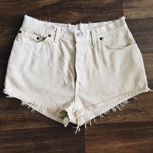 Vintage Levi high waisted festival shorts